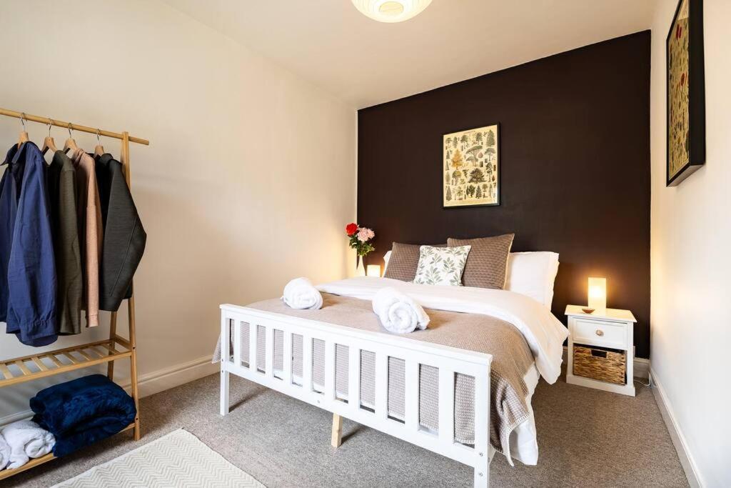 Pure B - Welcoming Bath City 3 Bed House Free Parking & Wifi Kültér fotó