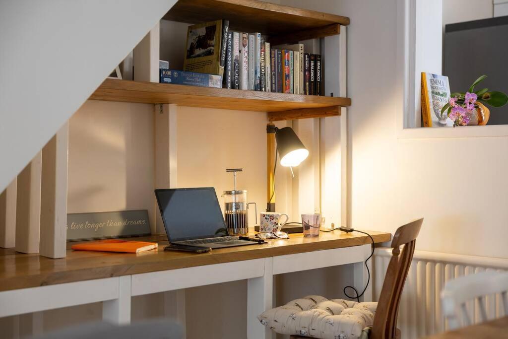 Pure B - Welcoming Bath City 3 Bed House Free Parking & Wifi Kültér fotó
