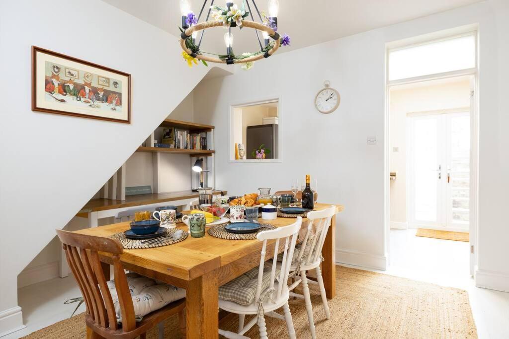 Pure B - Welcoming Bath City 3 Bed House Free Parking & Wifi Kültér fotó