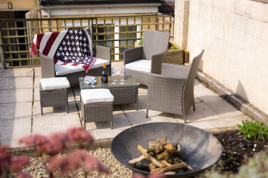 Pure B - Welcoming Bath City 3 Bed House Free Parking & Wifi Kültér fotó